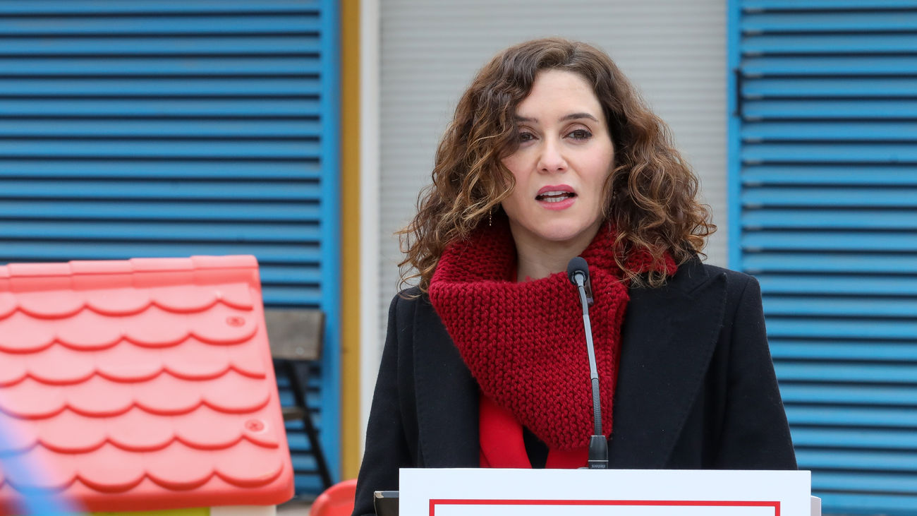 Ayuso insta a Sánchez a colaborar en su plan para lograr un nuevo 'baby boom' en Madrid