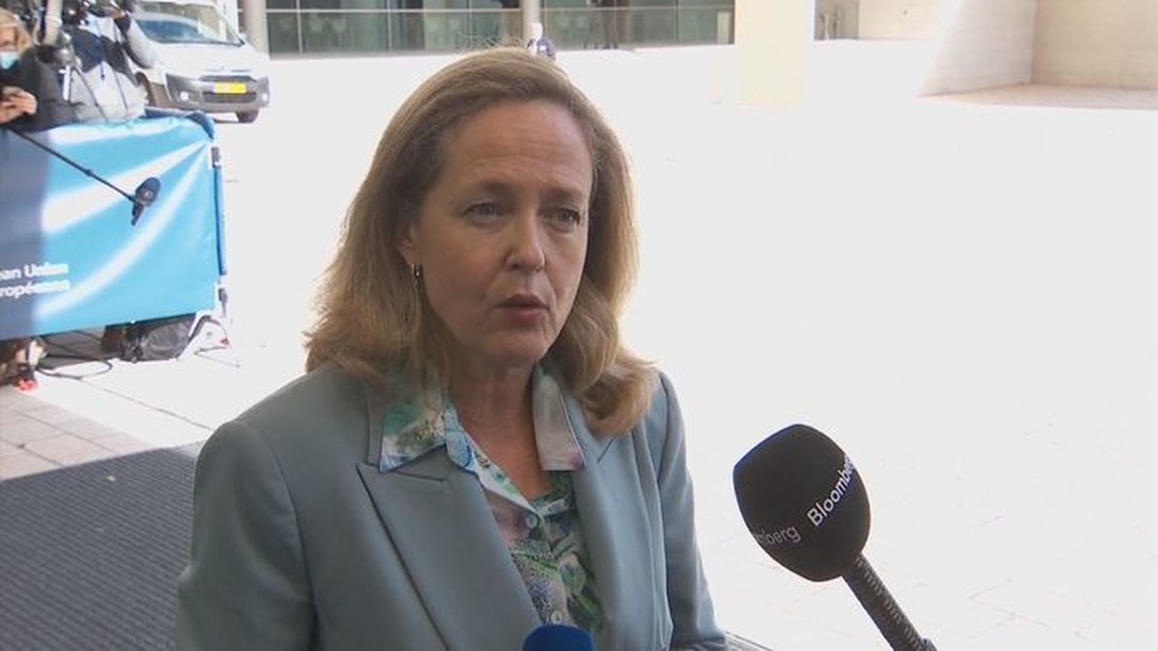 Calviño acusa a Pablo Iglesias de "trivializar" la crisis  en Ucrania tras sus críticas a la ministra de Defensa