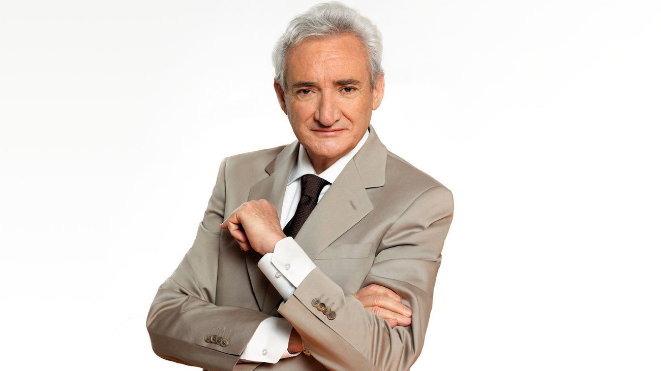 Celebramos el día de los periodistas con Luis del Olmo: "La radio tiene todavía larga vida"