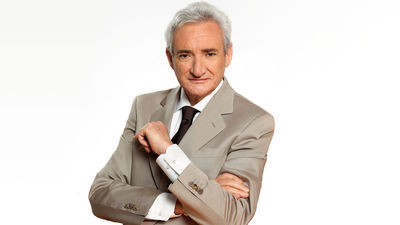 Celebramos el día de los periodistas con Luis del Olmo: "La radio tiene todavía larga vida"