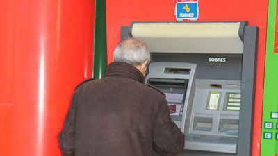 Sondeo Telemadrid: Casi el 100% de los encuestados cree que los bancos deben restablecer la atención personalizada