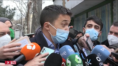 La juez suspende el juicio de Errejón y pide a la Audiencia que se pronuncie sobre si debe abstenerse