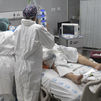 Quién ingresa en el hospital en Madrid durante la sexta ola de Covid protagonizada por ómicron