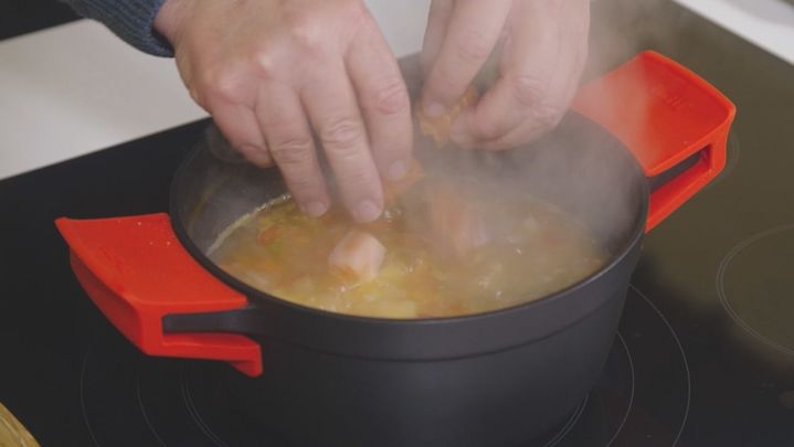 Receta de marmitako de salmón