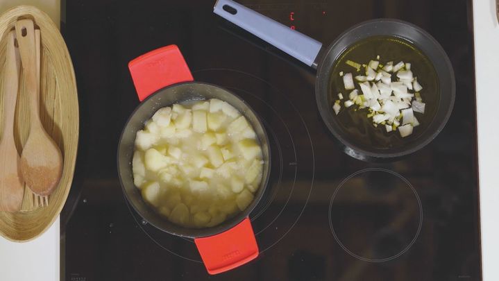 Receta de patatas revolconas con cordero