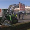 Los productores lácteos protestan en Madrid y acusan al Gobierno de "complicidad" ante la ruina del sector