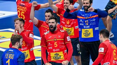 29-25. La Selección española de balonmano se mete en la final del Europeo al vencer a Dinamarca