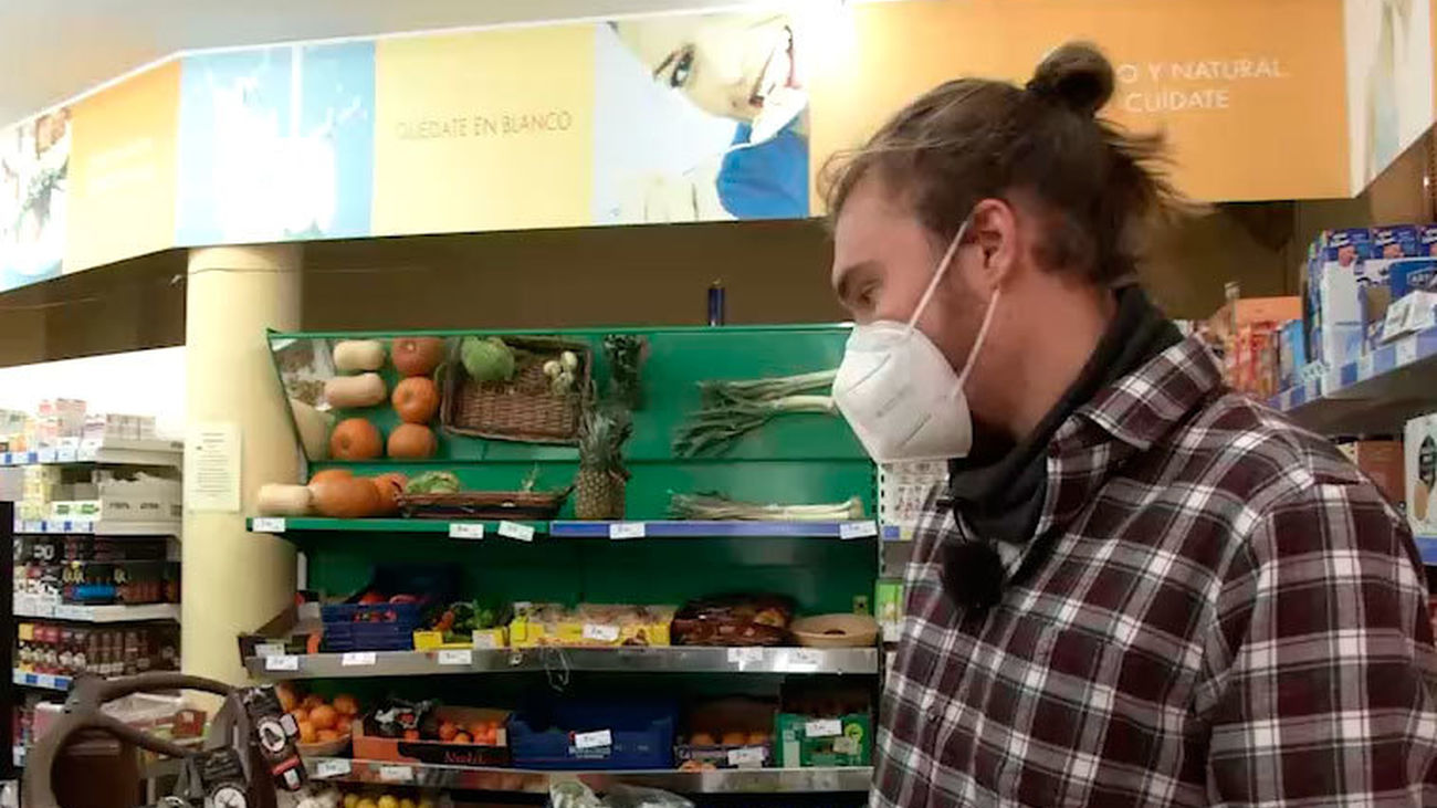 De Madrid a Villardeciervos por su amor al lobo. Te contamos la historia de estos dos madrileños