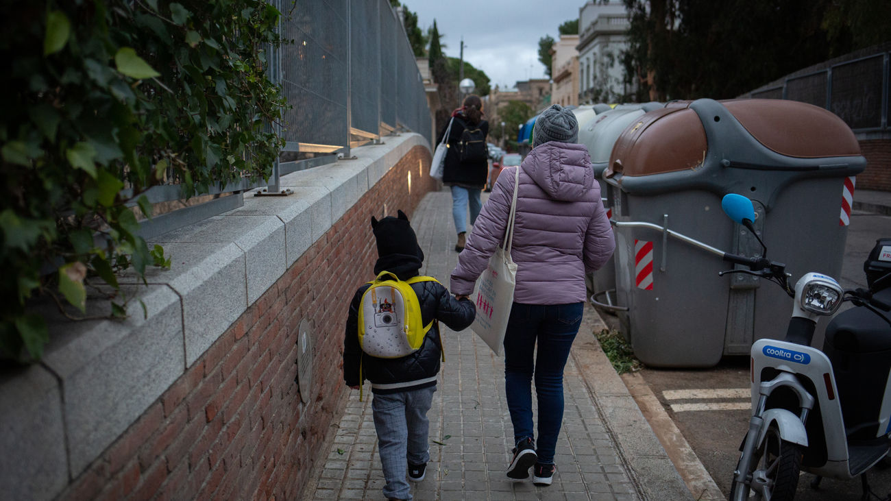 Un estudio de la UNED destaca como influye en el rendimiento escolar transmitir emociones positivas a los hijos