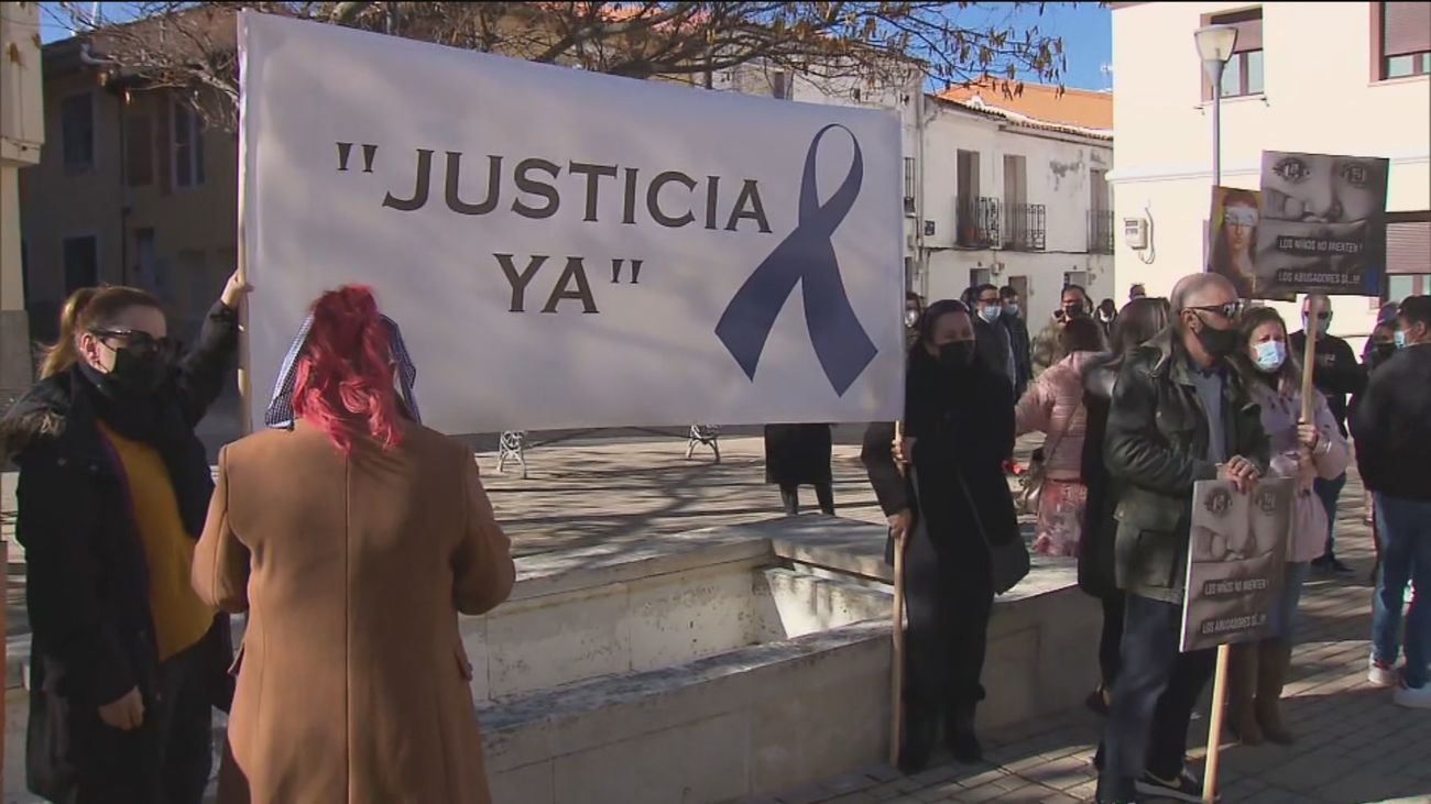 Los vecinos de Villalbilla se manifiestan por la llegada de 'El Toba'