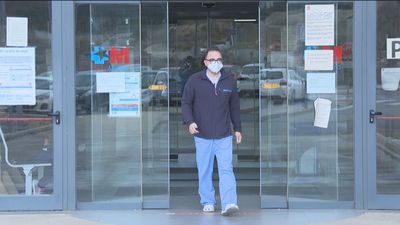 Los médicos especialistas protestan este martes contra la temporalidad