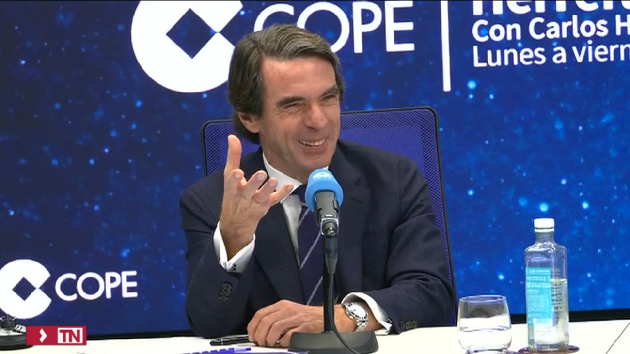 Aznar muestra su apoyo a Casado y hace una llamada a la unión del voto ante una centroderecha dividida
