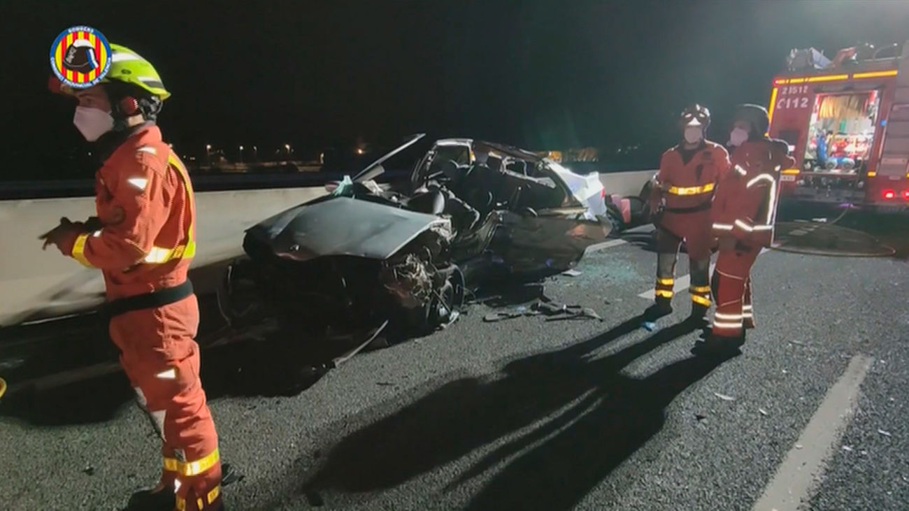 Cinco muertos tras una colisión múltiple en la A-7 en Valencia