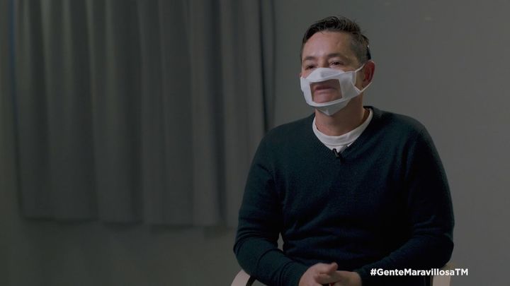 Las personas sordas y su dura lucha para comunicarse: "Pedimos mascarillas trasparentes para leer los labios"
