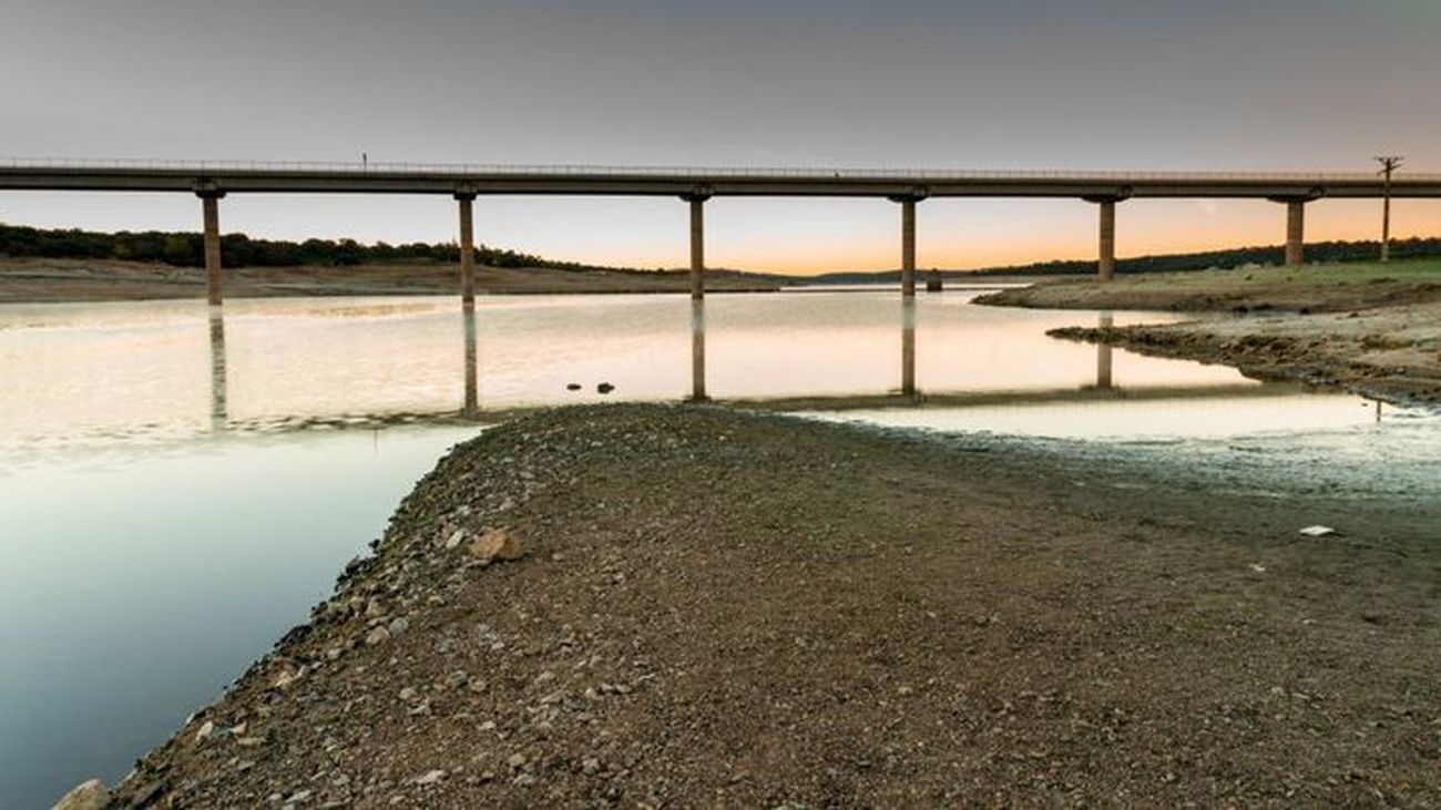 Continúa bajando el nivel de los embalses de Madrid