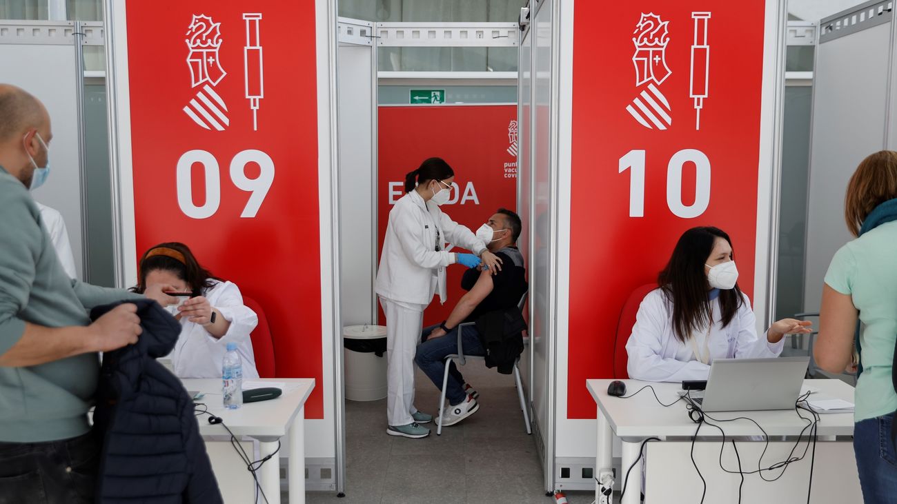 ¿Demasiadas dosis de vacuna pueden agotar nuestro sistema inmune?