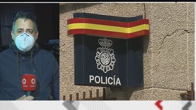 Investigan una presunta agresión sexual a una menor hallada semidesnuda en un portal de Coslada