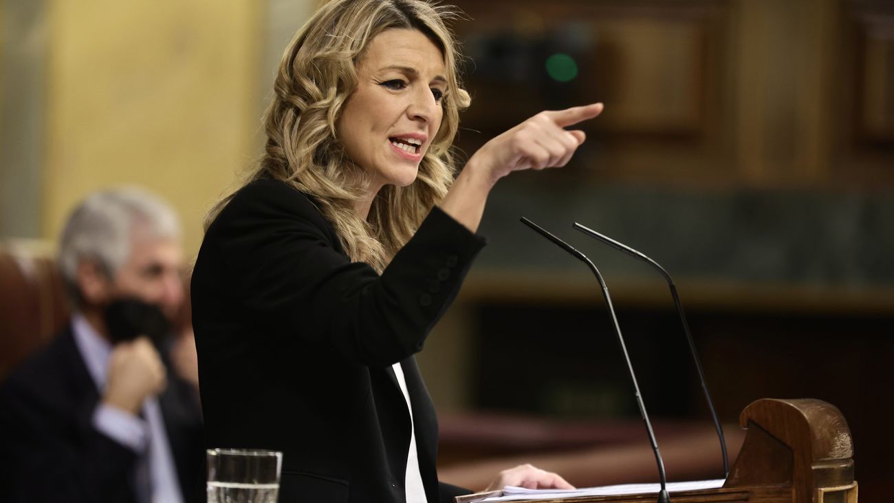 Yolanda Díaz dice que no es momento de un referéndum sobre la monarquía y que Felipe VI no debe dar explicaciones por su padre