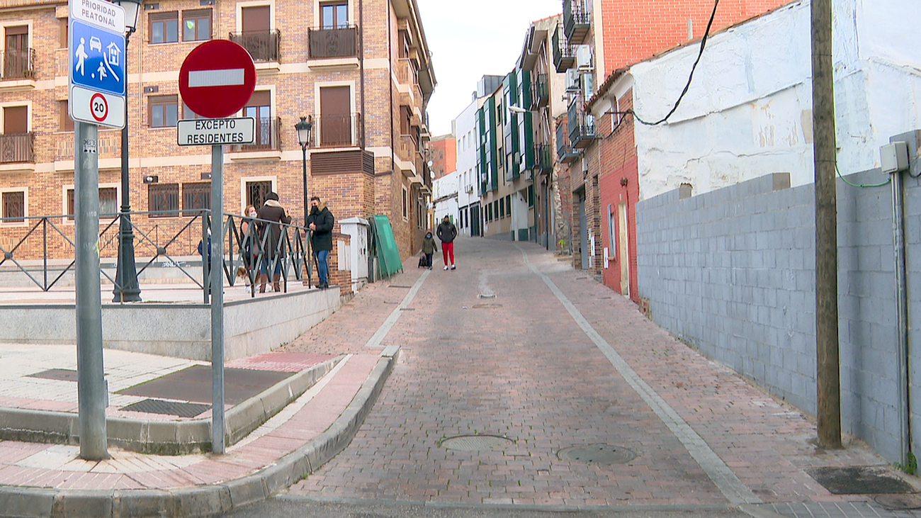 Atropellan a una joven y la arrastran 20 metros en Fuenlabrada