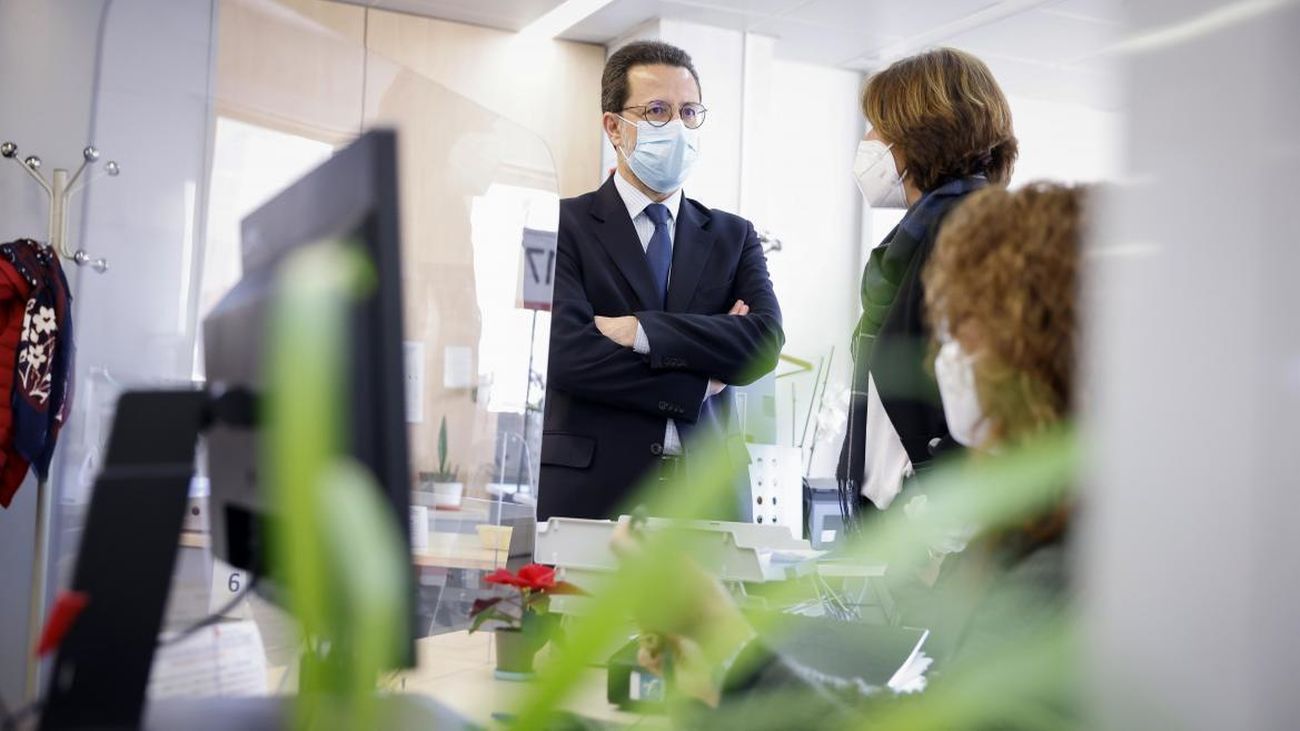 ¿Qué efectos prácticos tiene para el ciudadano la libre elección de la oficina de empleo?