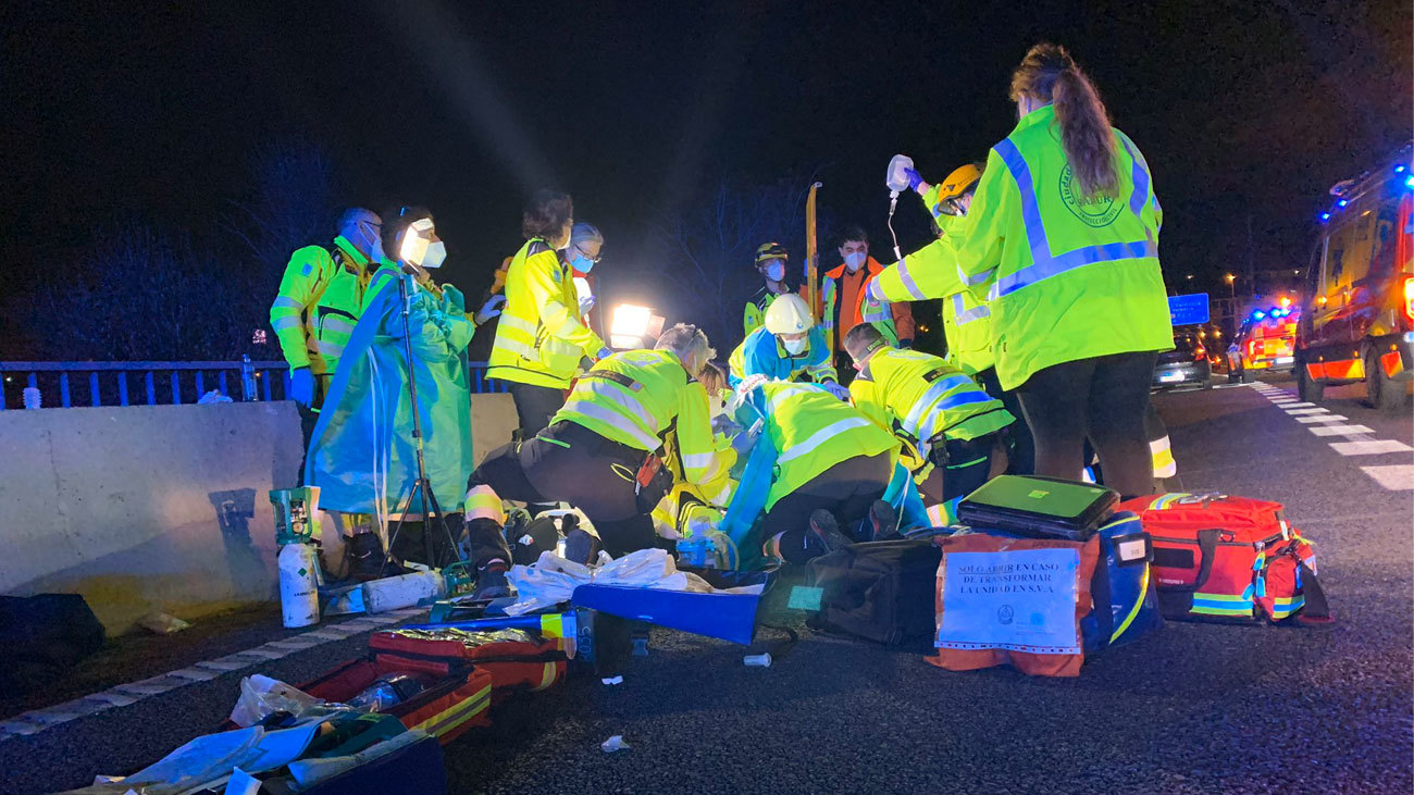 Un motorista grave al chocar con un turismo en Villaverde