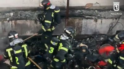 Detenida una mujer por provocar el incendio de un edificio 'okupa' de la calle Jaén, en el distrito de Tetuán