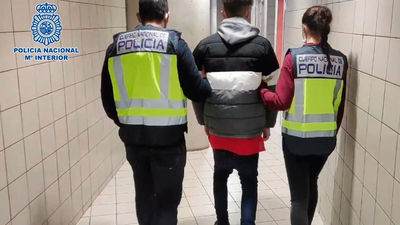 ¿Debe la Delegación del Gobierno dedicar más policías a combatir la violencia de las bandas latinas?