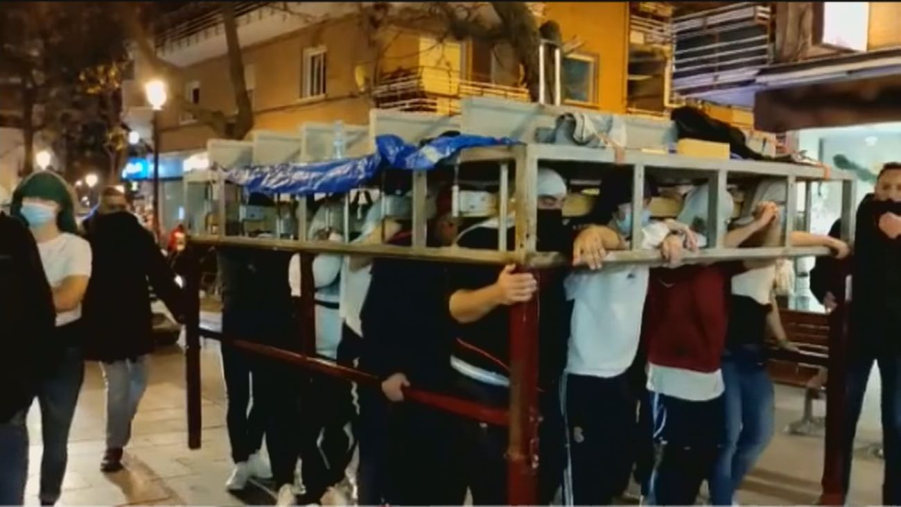 La Semana Santa se adelanta en Madrid: los costaleros ensayan ya las procesiones en Alcorcón