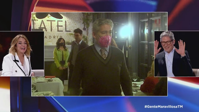 Boris Izaguirre se enfrenta a una relaciones públicas que no quiere gitanos en su restaurante: "¿Y tampoco homosexuales venezolanos?"