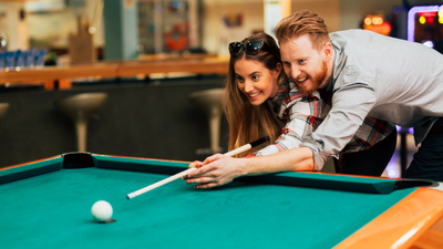 Nos colamos en un taller para aprender a ligar, en Fuenlabrada