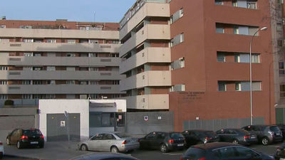 Una mujer de 54 años en estado grave tras ser agredida con unas muletas por su hijo en San Blas