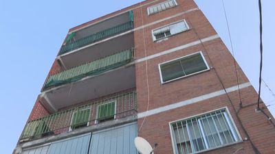 Convive año y medio con el cadáver de su padre en Móstoles para no pagar la pensión a su ex mujer