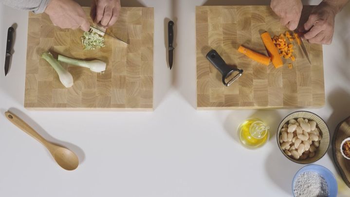 Receta de fabes con almejas y langostinos