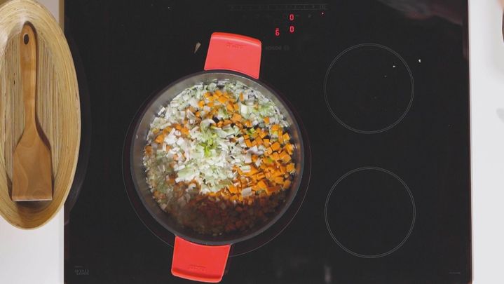 Receta de fabes con almejas y langostinos