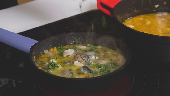 Receta de fabes con almejas y langostinos