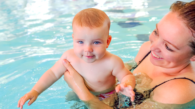 Descubrimos los beneficios de la matronatación para nuestro bebé en Alcobendas