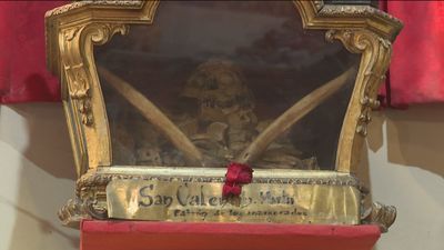 Lazos para enamorados en la Iglesia de San Antón