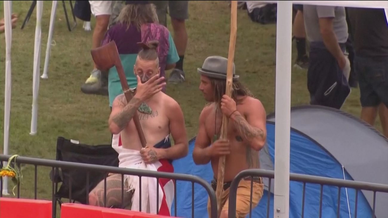 'La Macarena' contra los antivacunas de Nueva Zelanda no funciona, se ponen a bailar