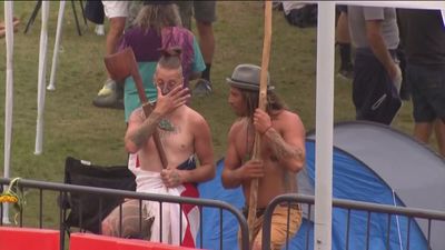 'La Macarena' contra los antivacunas de Nueva Zelanda no funciona, se ponen a bailar