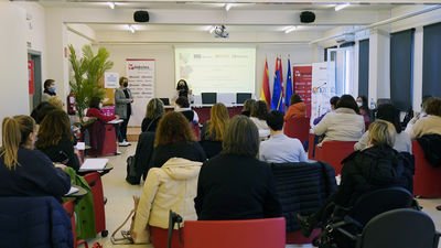 Móstoles ofrece cursos de formación para la inserción laboral de personas en situación de vulnerabilidad