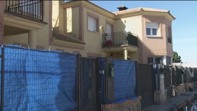 Cuando tienes casa en Madrid pero te metes en un chalet los fines de semana y vacaciones, así funciona la 'okupación VIP'