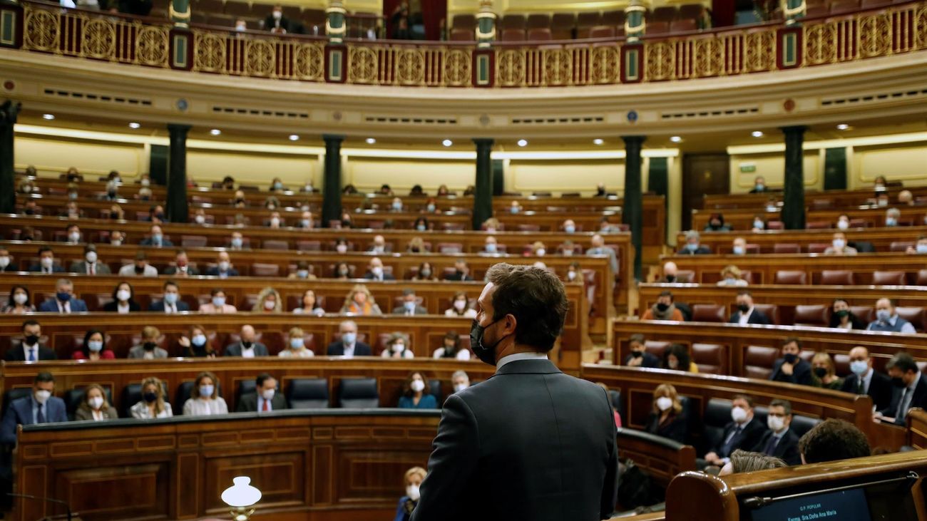Casado, a Sánchez: “¿Está usted con las víctimas o con los verdugos?"