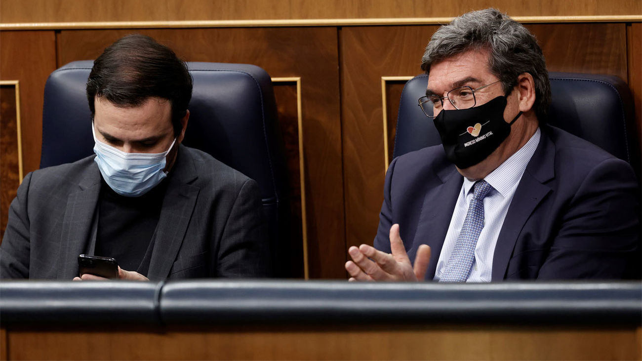 Escrivá no atiende a las críticas de Echenique y ve reconocido por Yolanda Díaz su trabajo con los autónomos