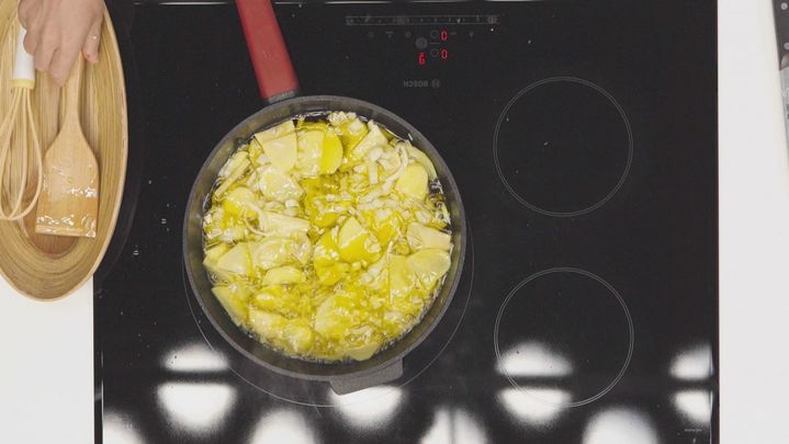 Receta de tortilla de patatas y croquetas al estilo Almeida