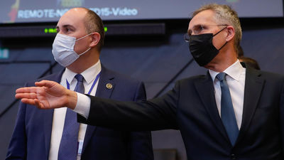 La OTAN dice a Ucrania y Georgia en su reunión en Bruselas que continúa su apoyo práctico