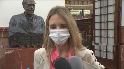 Álvarez de Toledo: "Todo el mundo sospecha que se trata de operaciones para echar a la líder política más popular del PP"