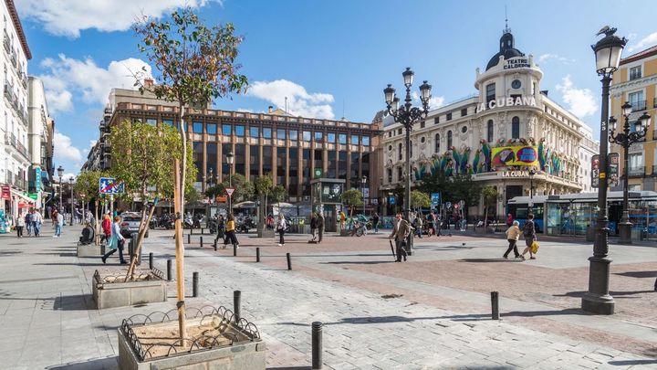 Plaza de Jacinto Benavente / MADRID FILM INSTITUTE