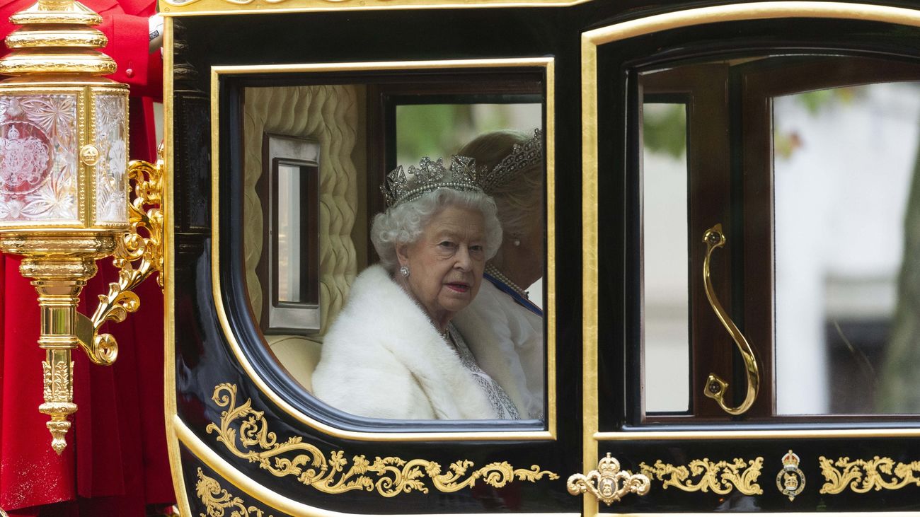 La reina Isabel II de Inglaterra da positivo en Covid-19