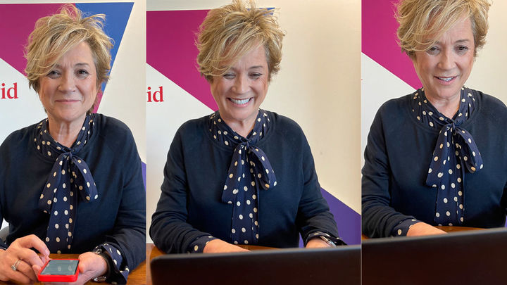 Inés Ballester, respondiendo a las preguntas de los espectadores / Telemadrid