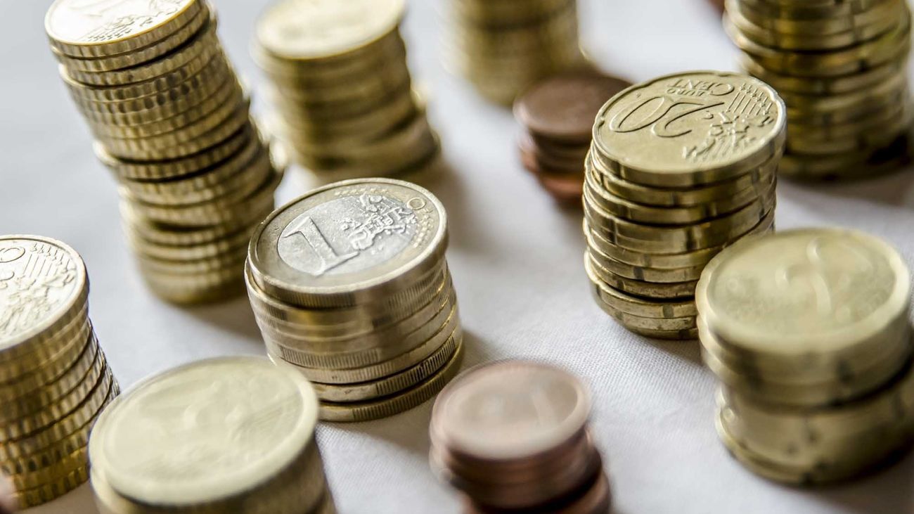 El Gobierno aprueba la subida del SMI a 1.000 euros